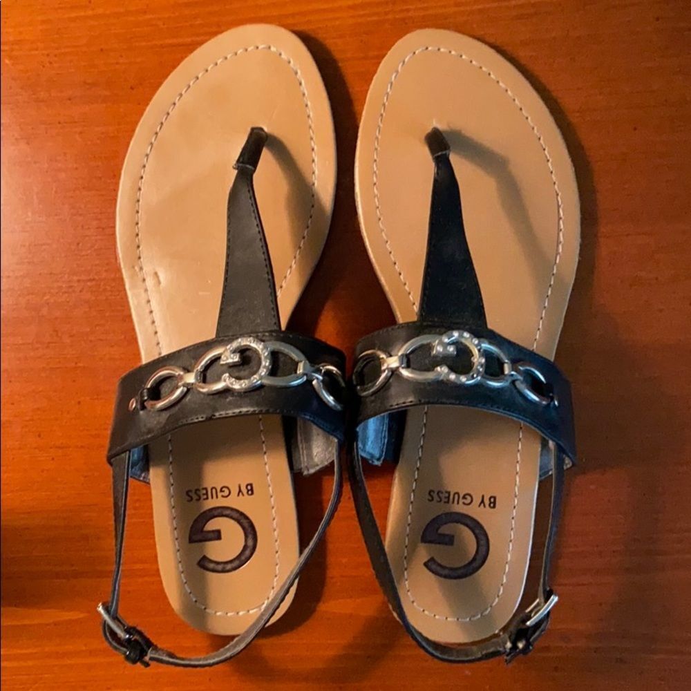 G by Guess Black and Tan Chain-Accent Thong Sandals